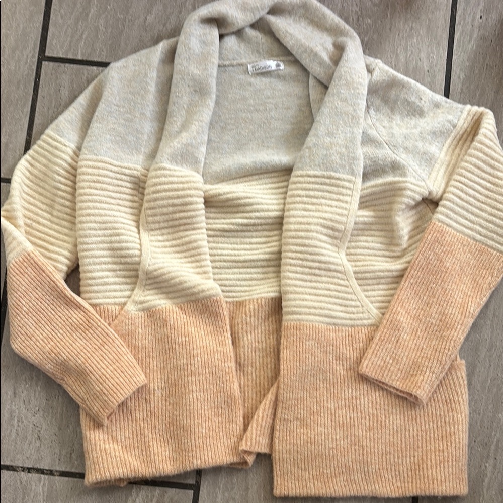 89th & Madison long cardigan Women's Cream, gray and peach LARGE